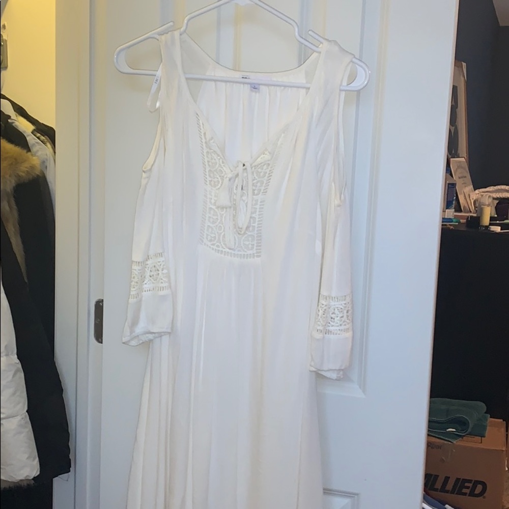 Adorable cold shoulder dress